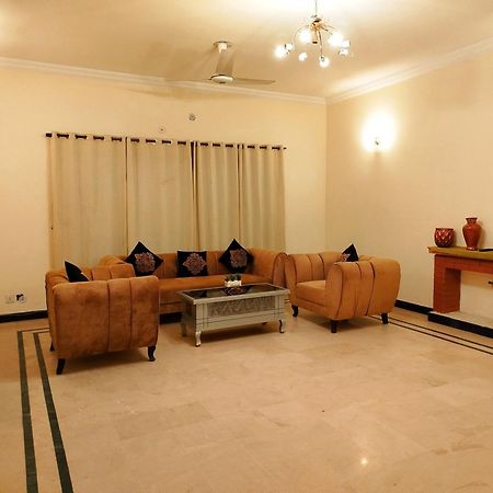 Royal Residential Otel İslamabad Dış mekan fotoğraf