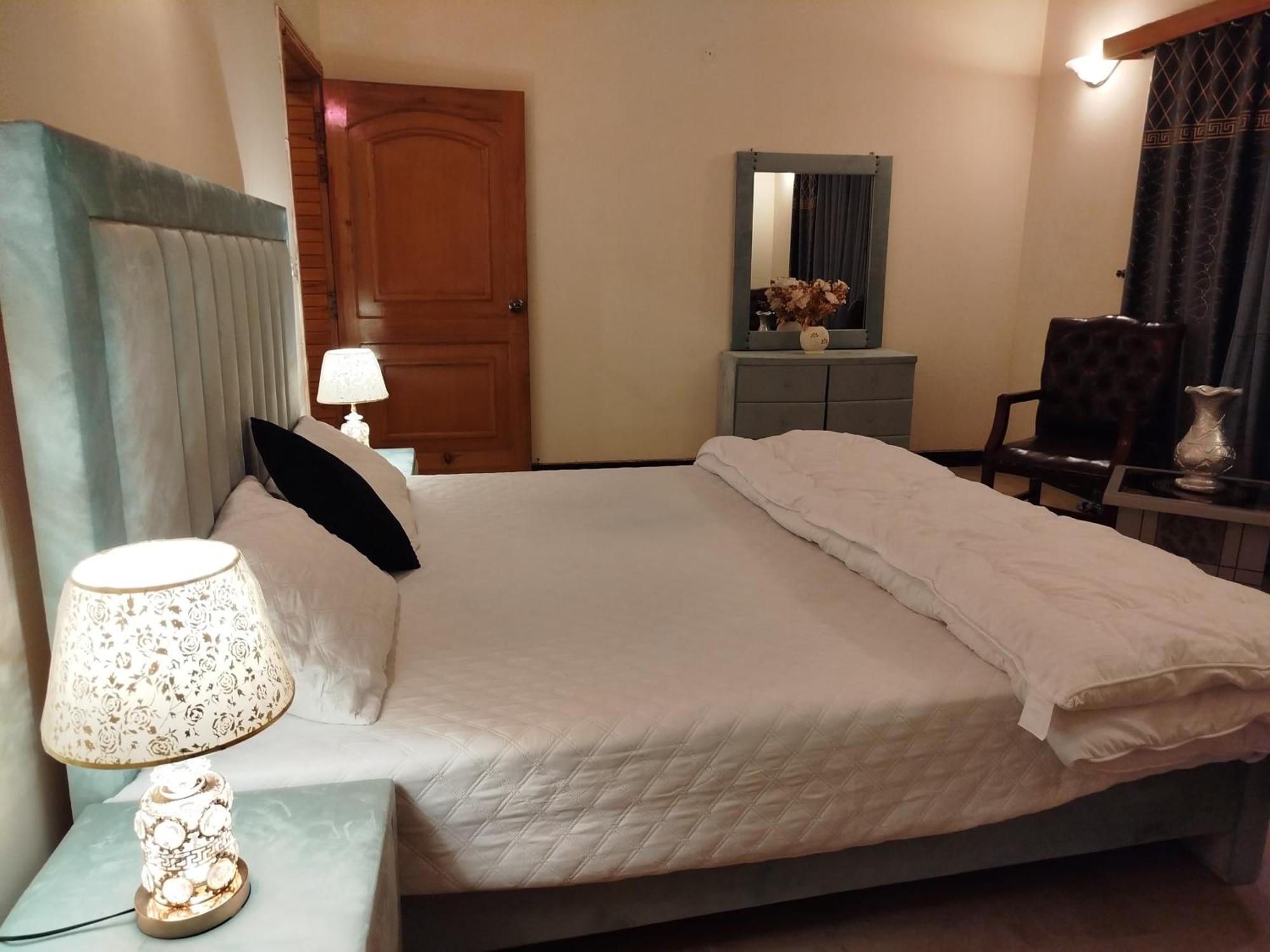 Royal Residential Otel İslamabad Dış mekan fotoğraf